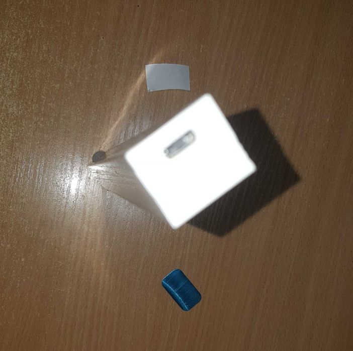 Лампа экономная с аккумулятором и включением на движение (от блэкаута)