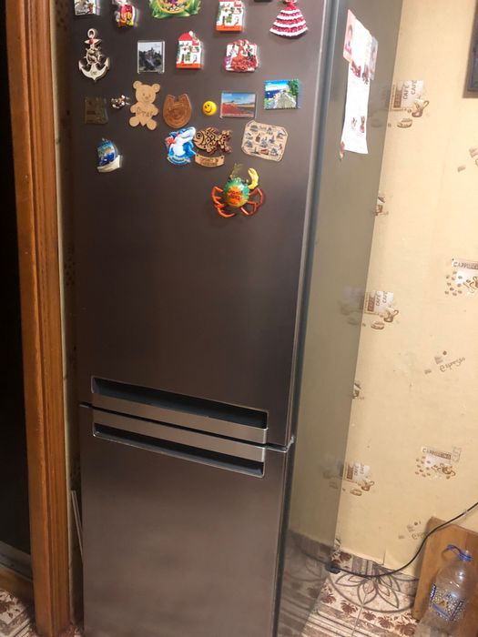 Холодильник Whirlpool