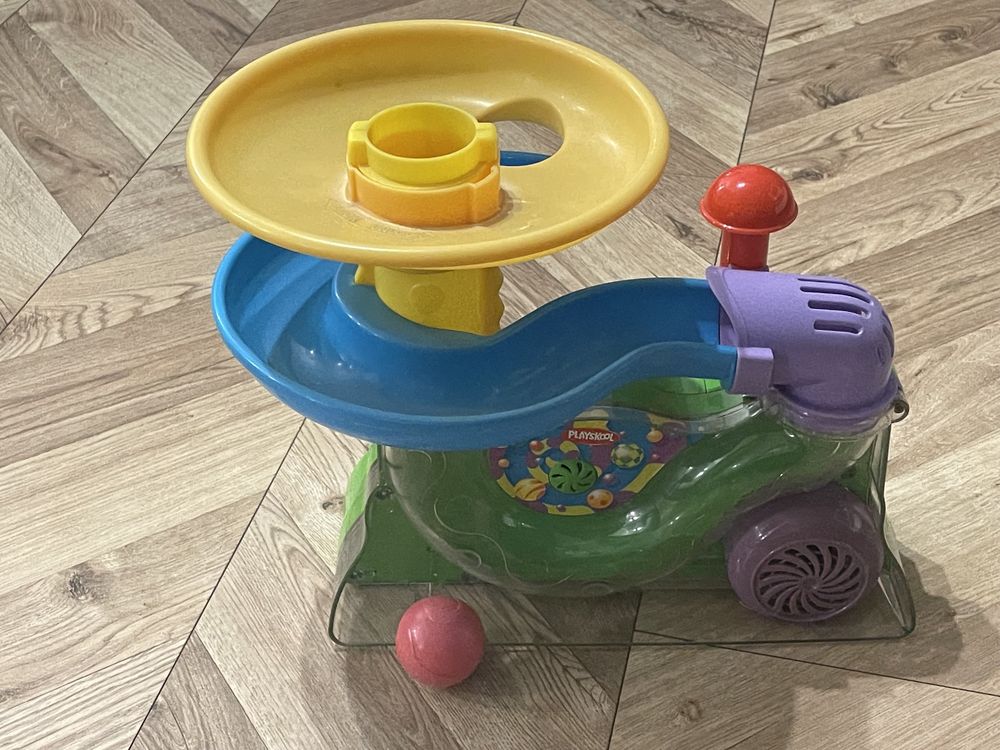 Grająca fontanna z piłeczkami Playskool