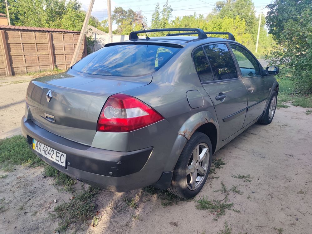 Renault Megane II 1.4 газ/бензин — 10 лет в одних руках
