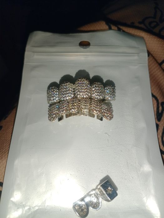 grillz dentes dimas