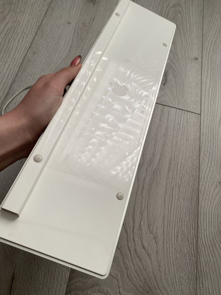 Apple Keyboard white