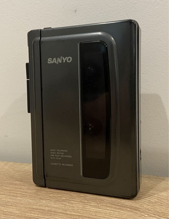 Walkman Sanyo - M 1018 - Retro! Vintage! - 100% sprawny / Z głośnikiem