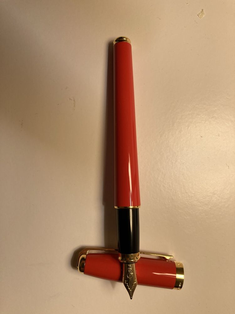 Caneta Dupont de tinteiro, recargas, lacada vermelho compena ouro 14