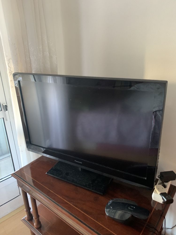 Televisao Panasonic TX-L32C5E