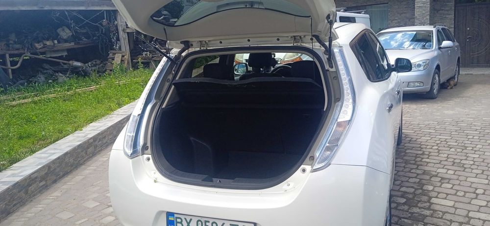 продам Nissan Leaf 2014 24kWt I покоління (FL)