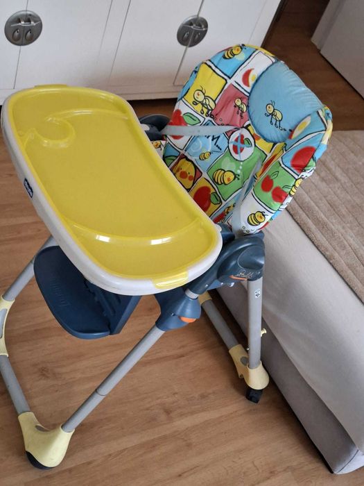 Cadeira de Papa Chicco Polly – Fechável – Bom Estado Geral