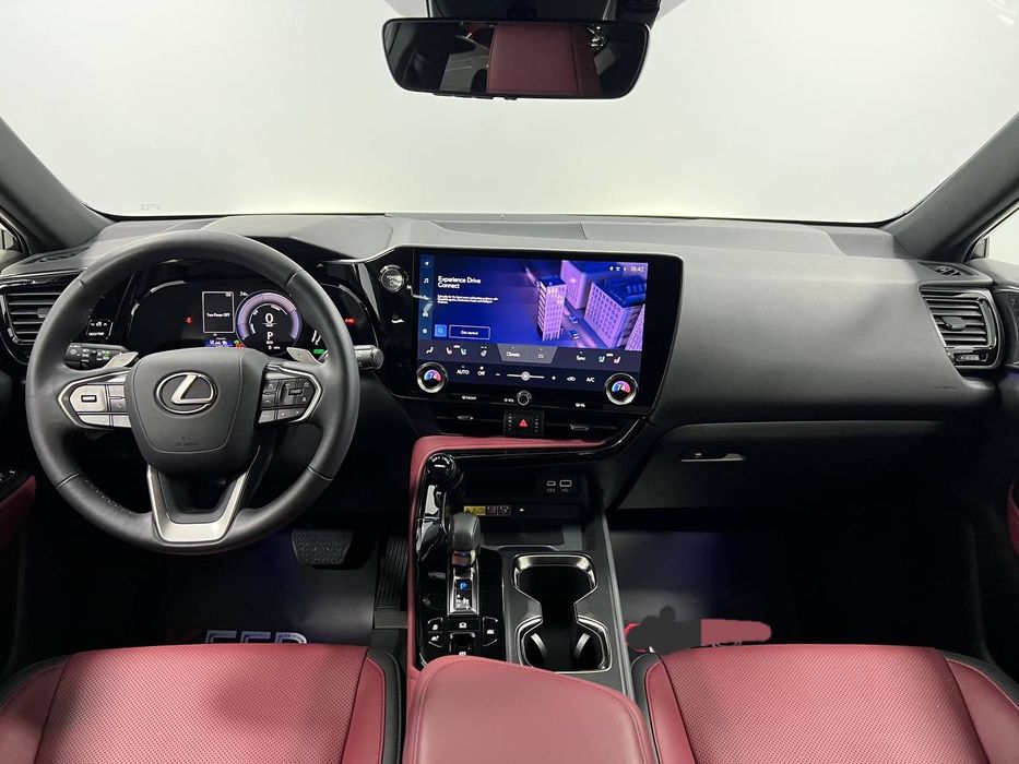 Гибрид Lexus NX350H 2022 года расход 6л.