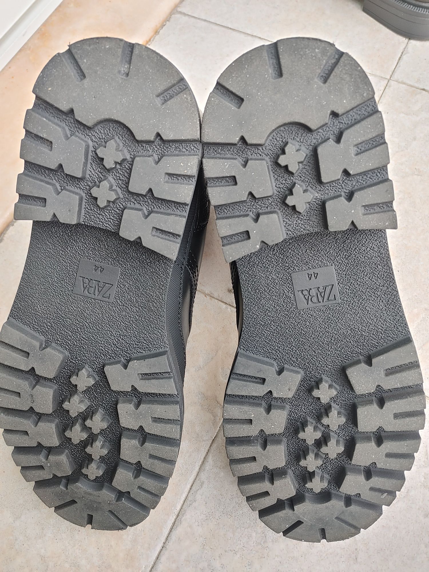 Par Botas em pele