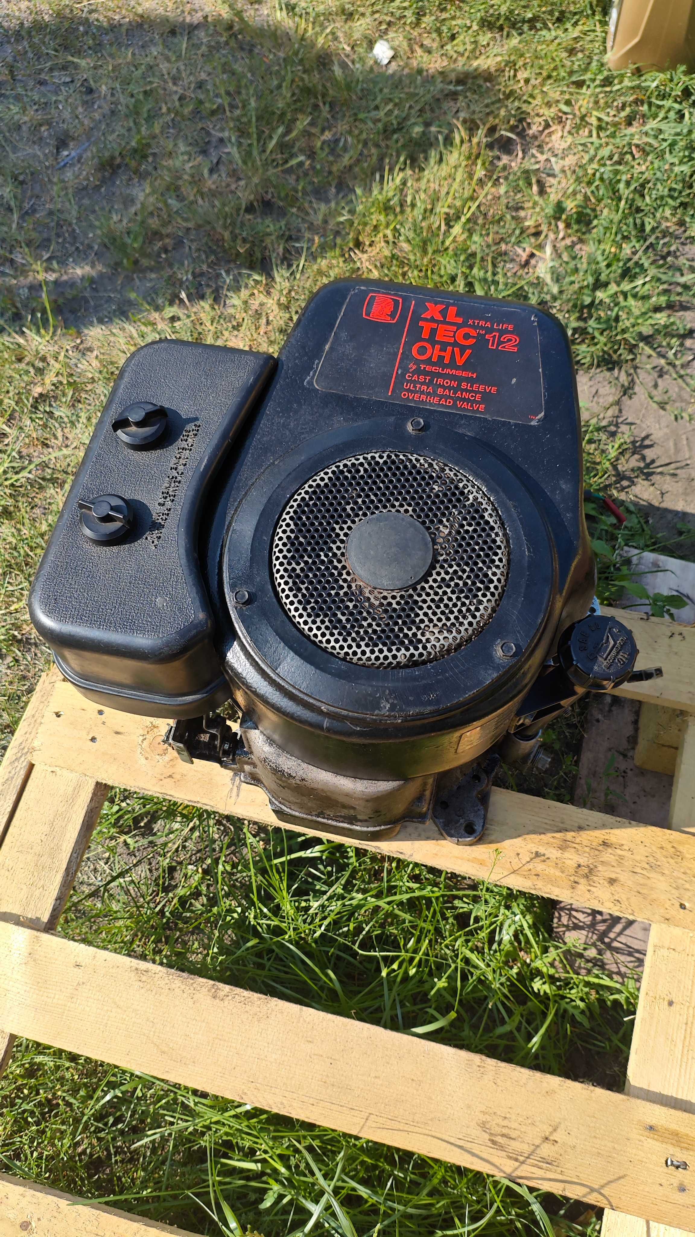 Sprzedam silnik do kosiarki/traktorka Tecumseh 12HP