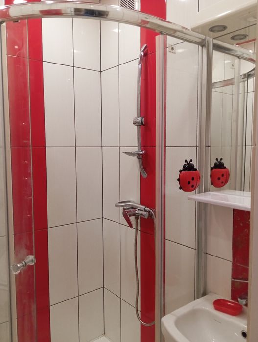 Сдам 3-х комн.квартиру Л.Б.с АГО