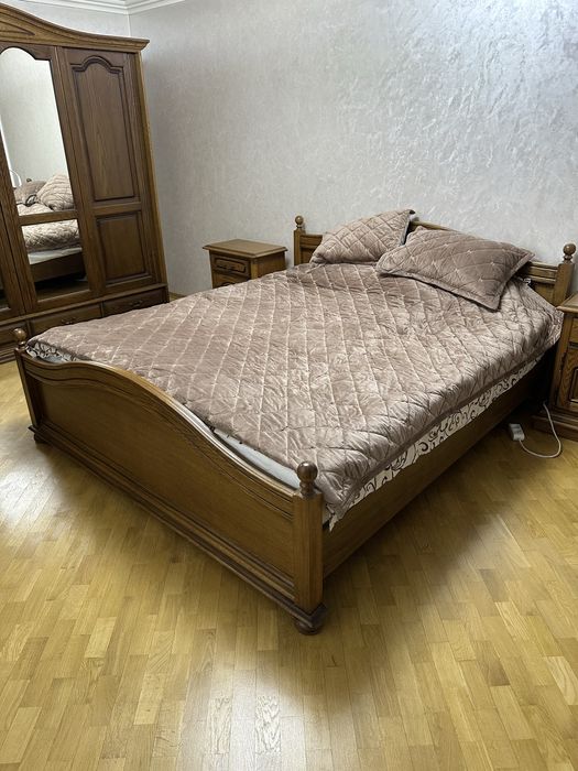 Меблі з європи (дубові)