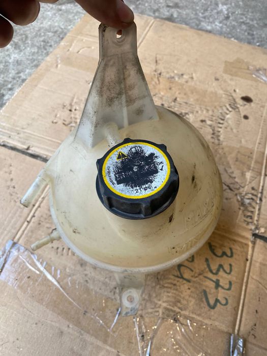 Расширительный бачек Ford Transit 2.0 tdi 2000-2006 год дизель