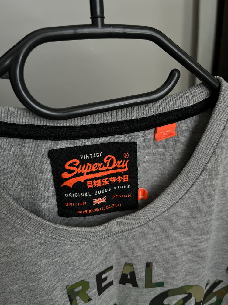 Футболка Superdry