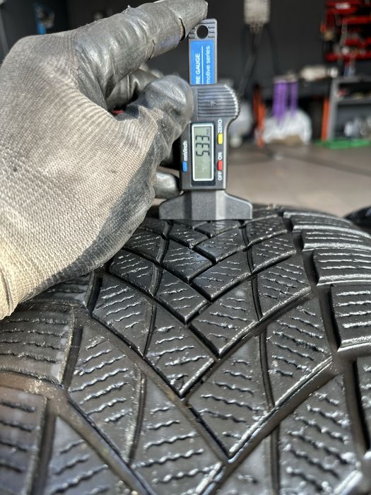 Продам комплект зимних шин Matador Nordicca 235/45 R18