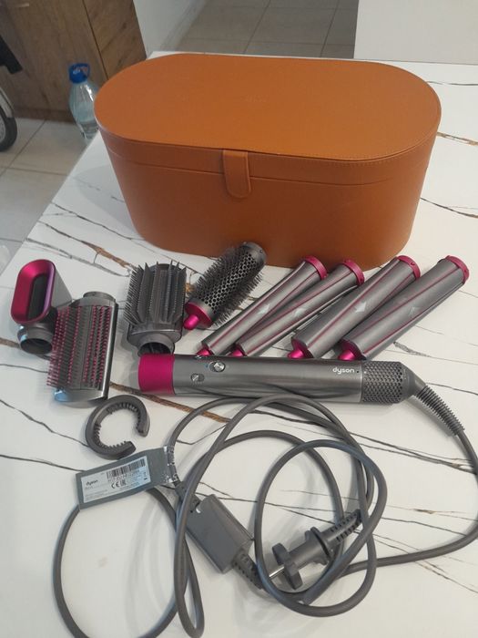 Стайлер Dyson. Бу.