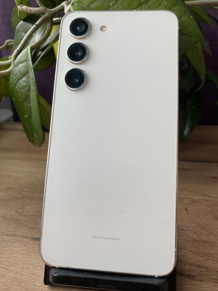 Samsung S23 8/256