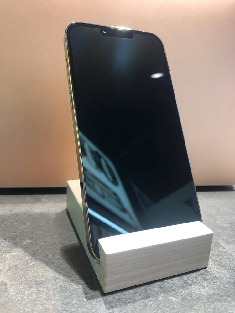 IPhone 13 pro max 128 Gold