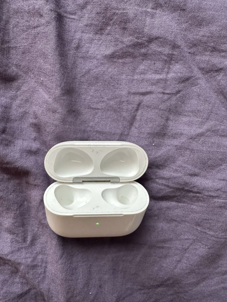 Apple AirPods (3rd generation)