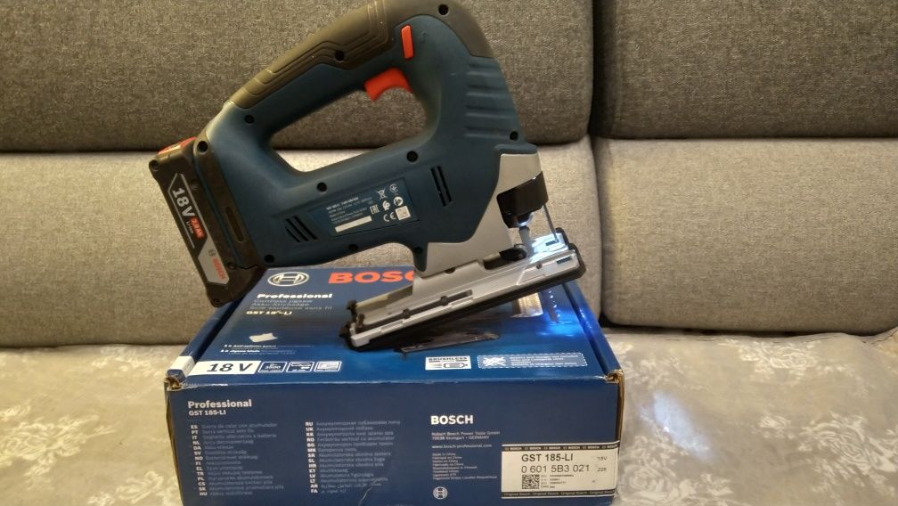 Wyrzynarka Bosch GST 185-Ll