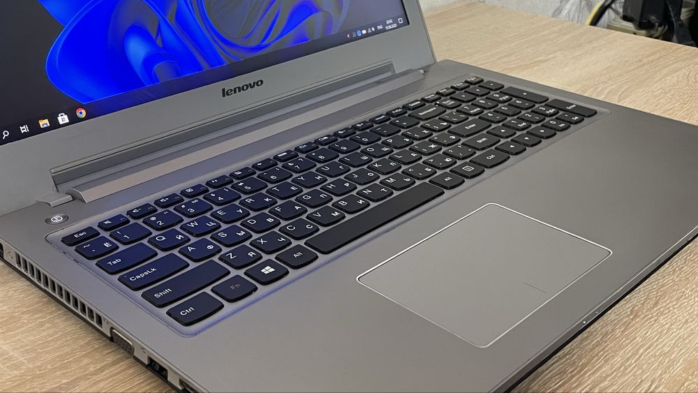 Ноутбук Lenovo IdeaPad Z510 / Intel Core i7 / 8 GB RAM / Nvidia GT 740