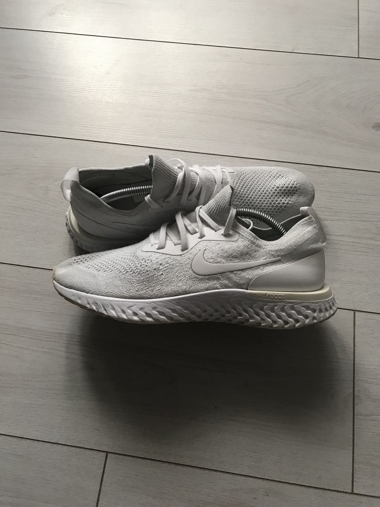 Кросівки Nike EPIC REACT AQ0067-102