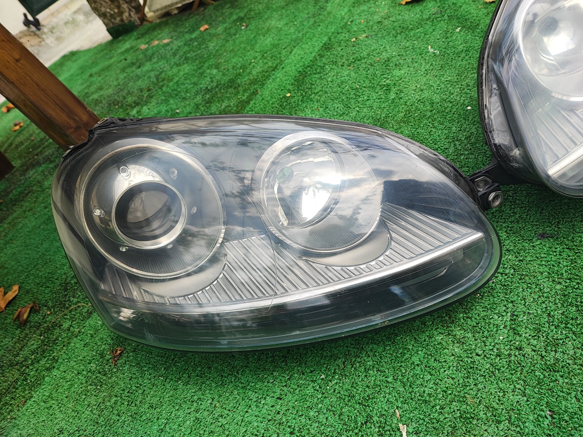 Óticas VW GOLF V com olho de boi e kit xénon