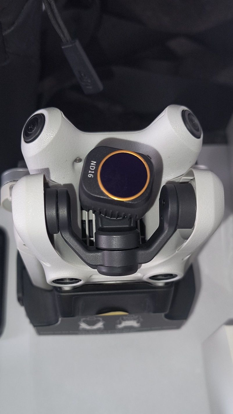 DJI mini 4 pro fly more combo idealny stan+ dodayki