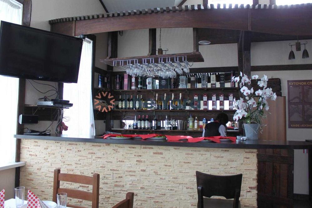 Продам кафе та магазин с. Богдановка Броварський р-н. поряд Бровари