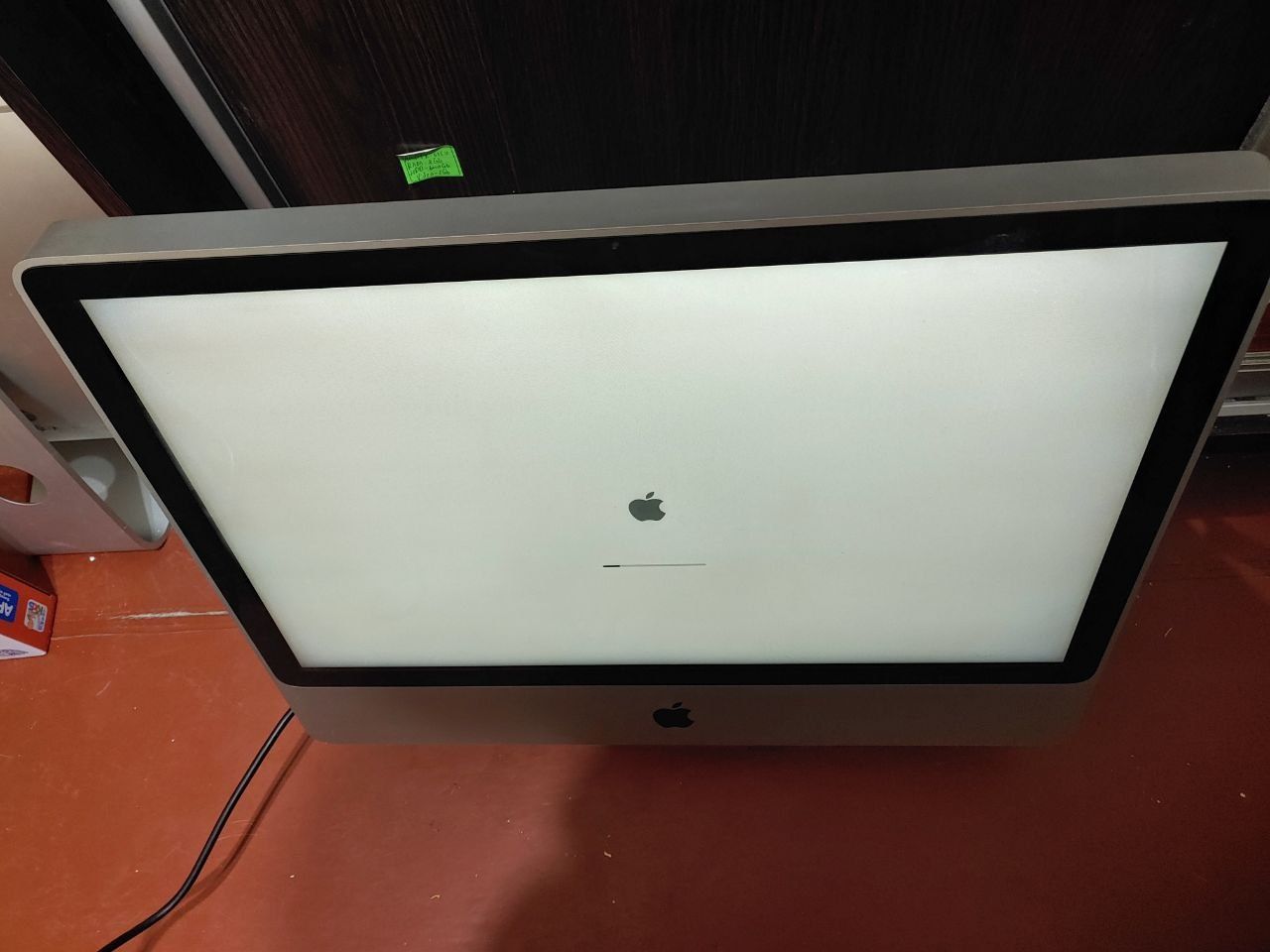 Продам imac 24 2008, 21 2010, 21 2011