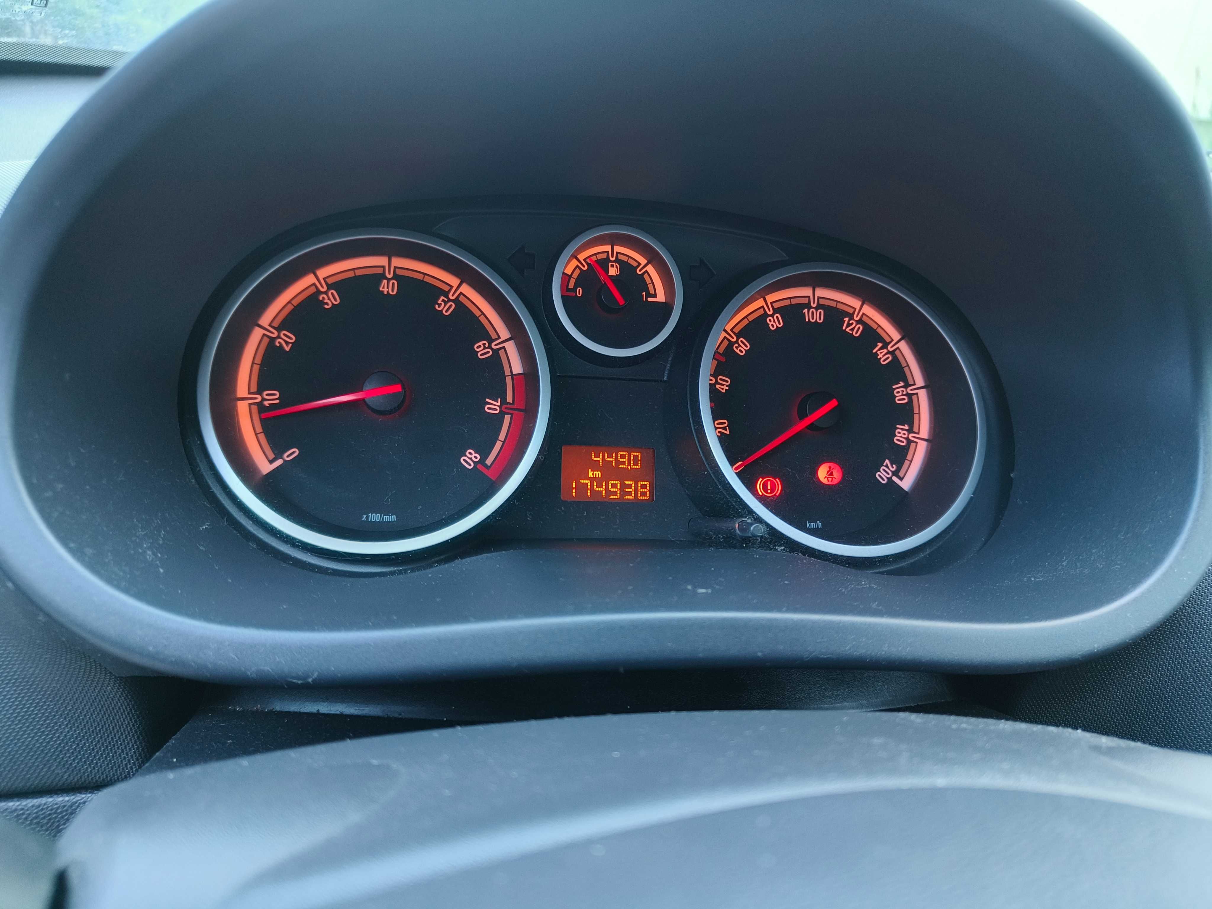 Opel Corsa 1,2 2007 rok