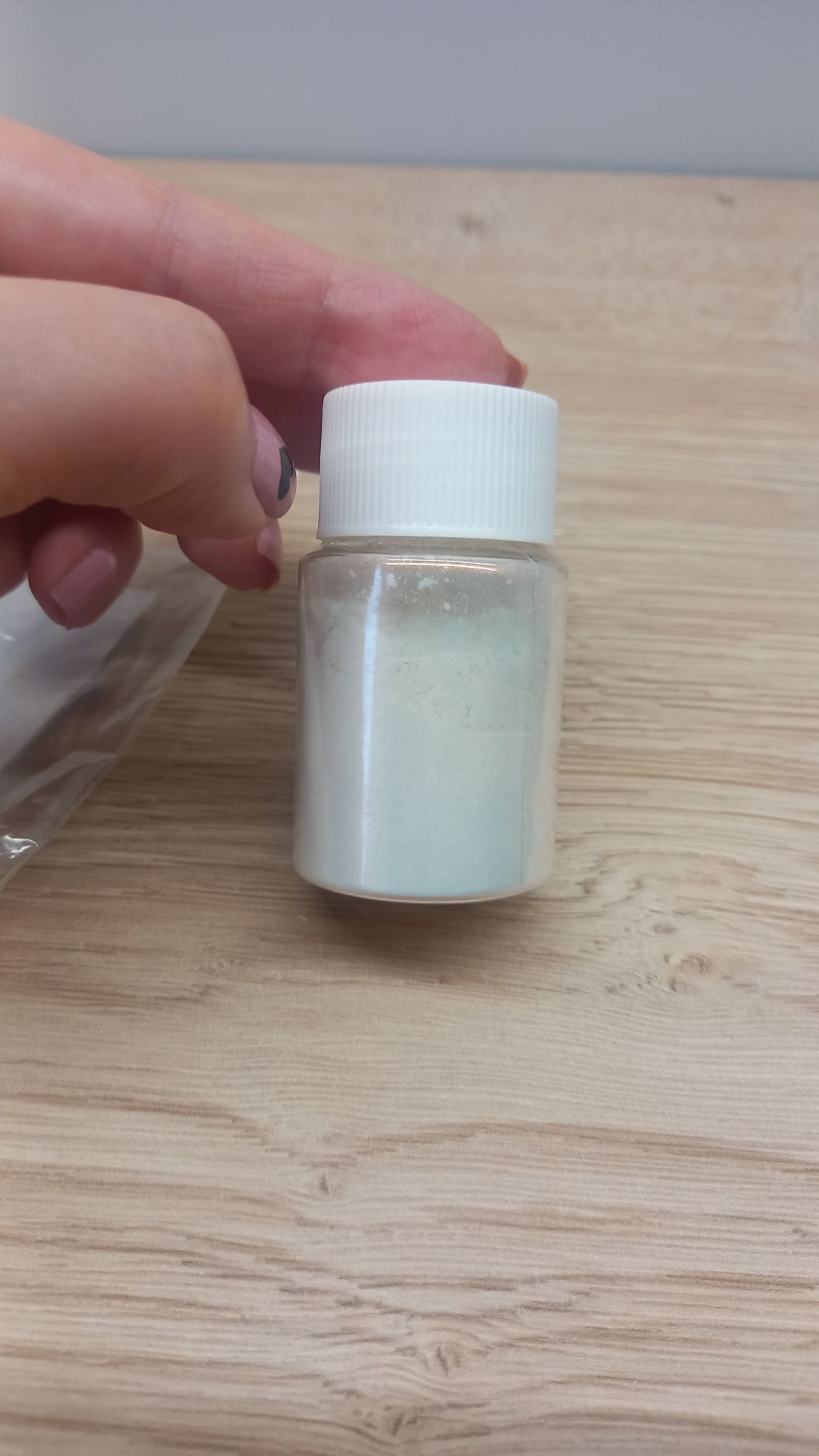 10g pyłek do zdobienia paznokci hybrydy, żele