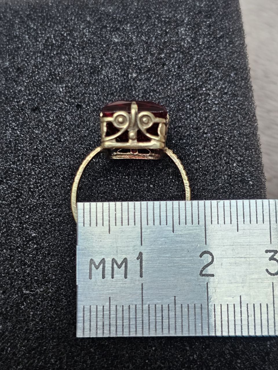 Stary srebrny pierścionek z dużym kamieniem, ppoba 875, ZSRR