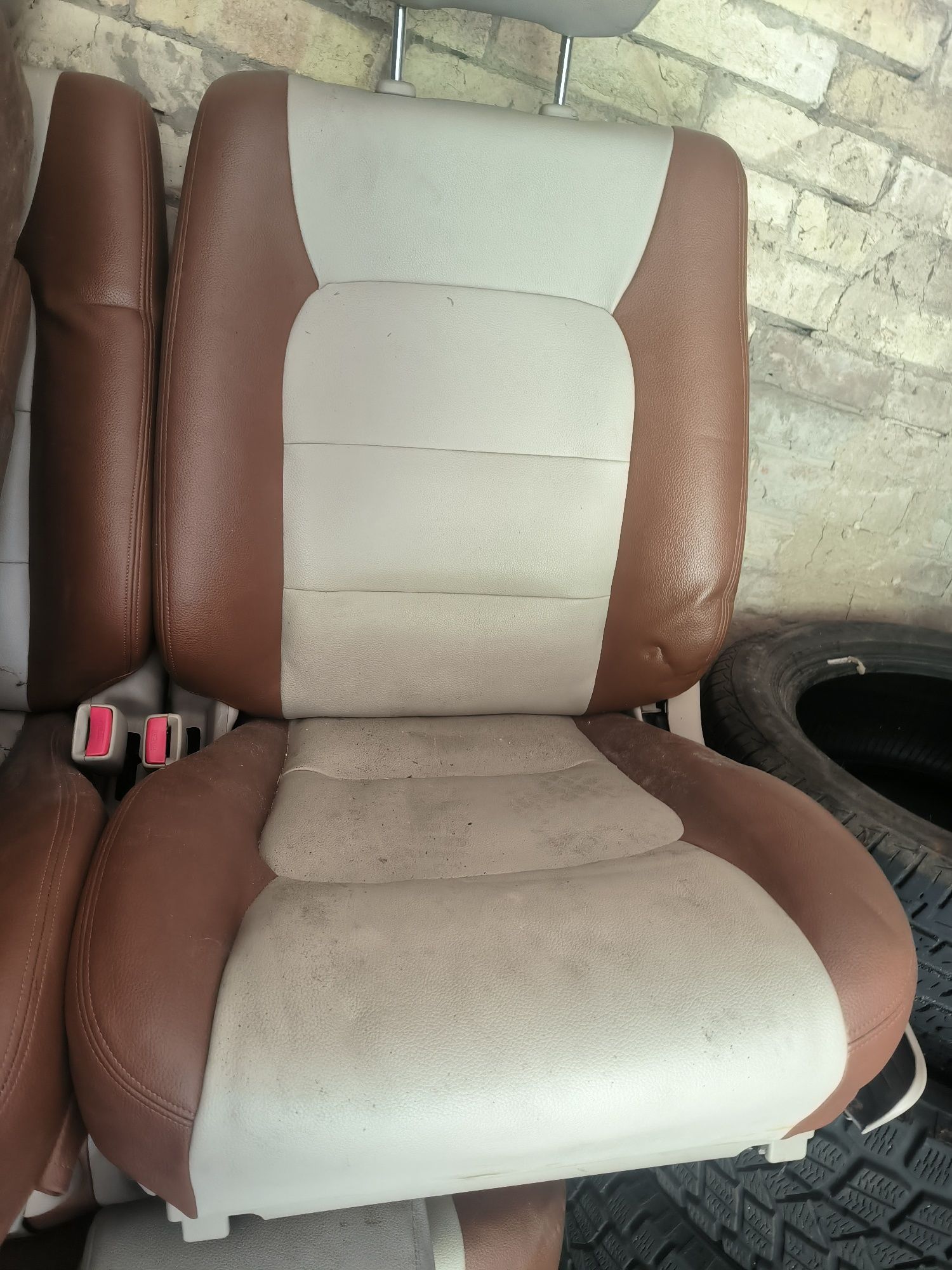 Сиденья land cruiser 100 lx470
