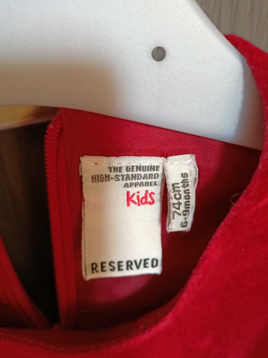 Elegancka czerwona sukienka 74