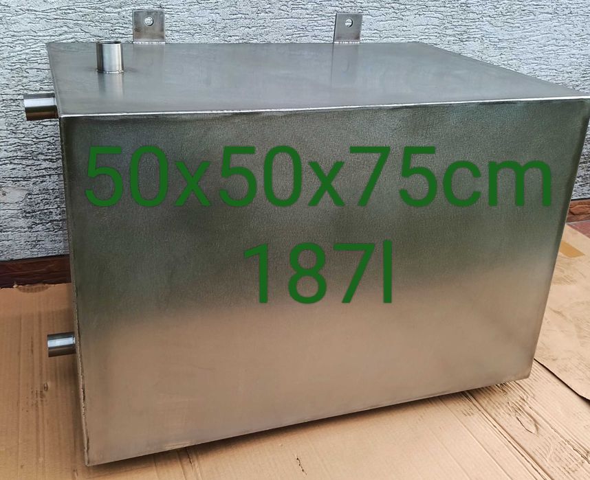 Zbiornik wyrównawczy stal nierdzewna.