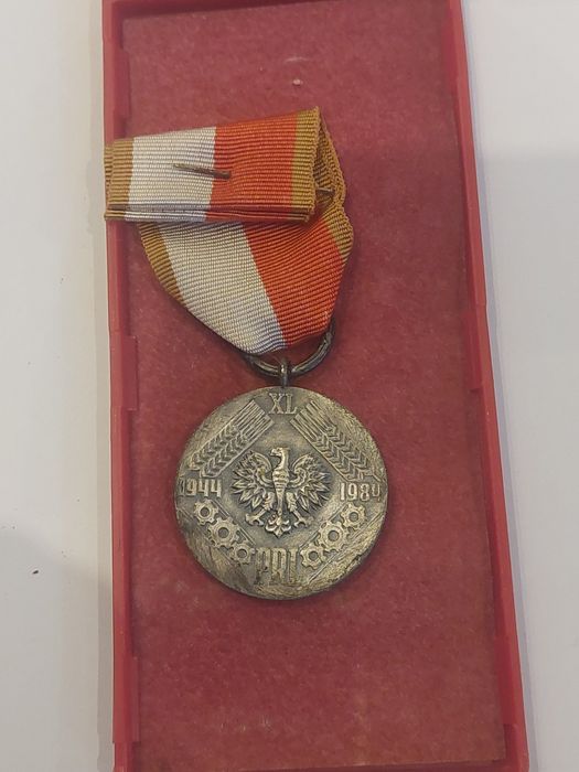 Odznaczenia prl stare