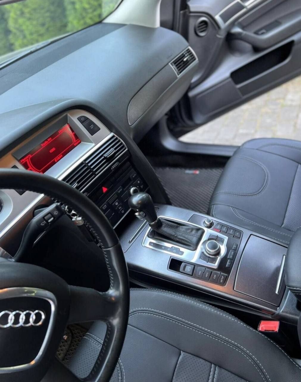 Продам Audi A6 C6