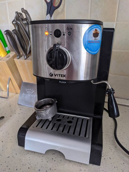 Кофеварка эспрессо VITEK VT-1513 BK