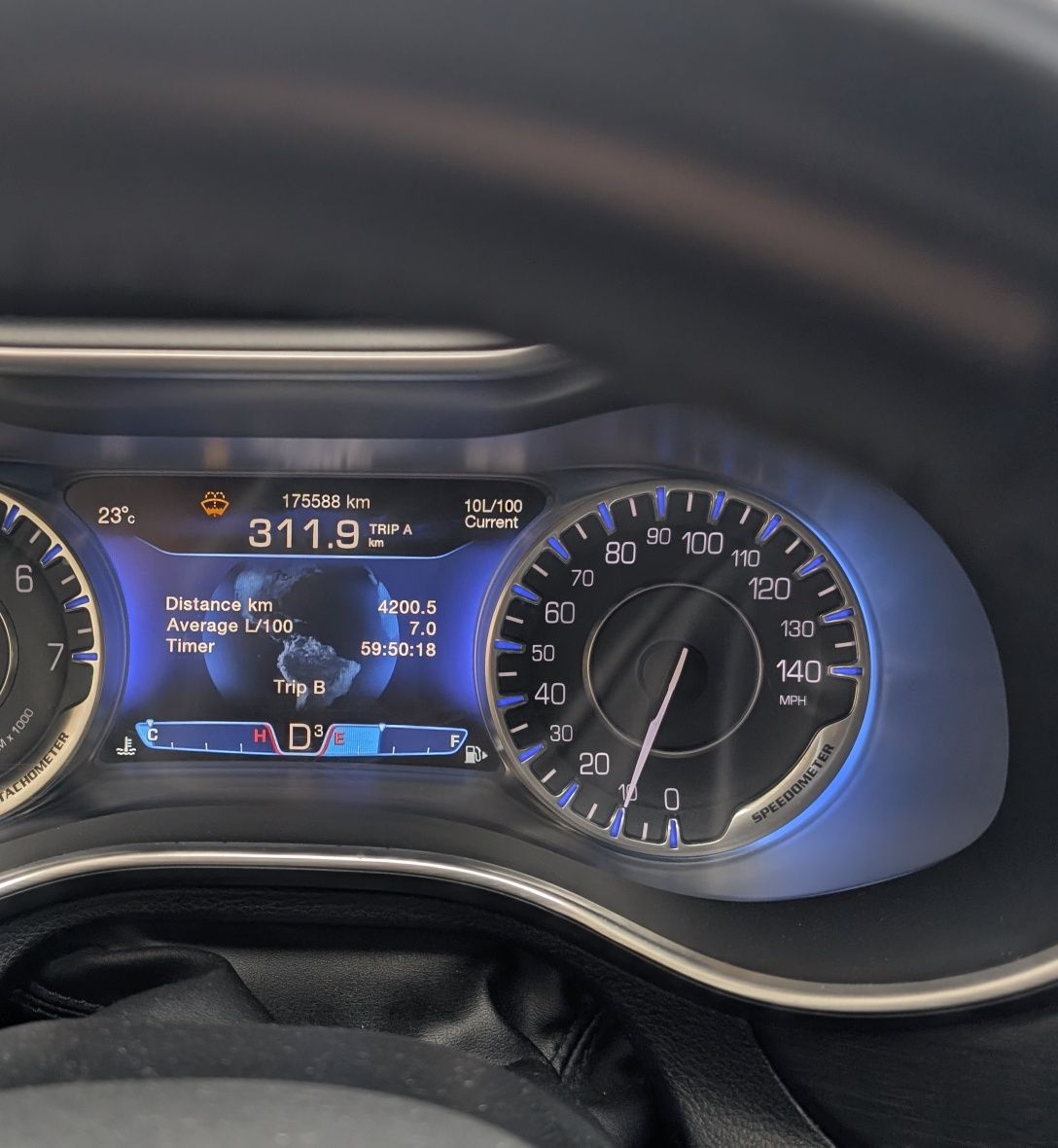 Авто Chrysler 200