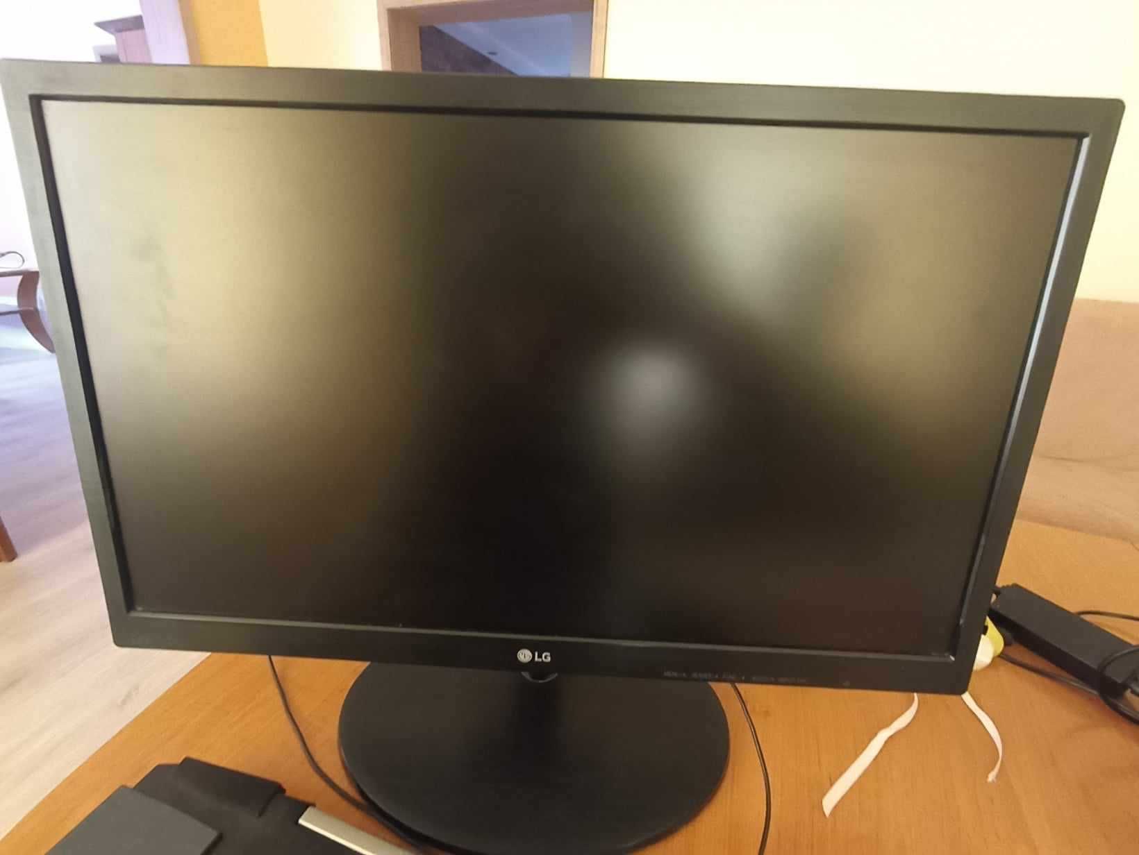 Monitor LG 22M38A-B