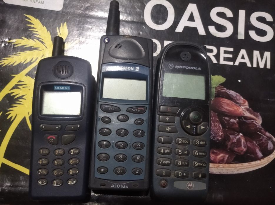 Продам телефона на запчасти