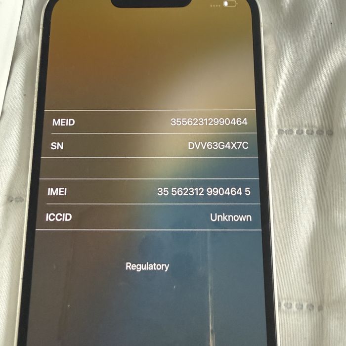 Telefon Iphone 13 biały