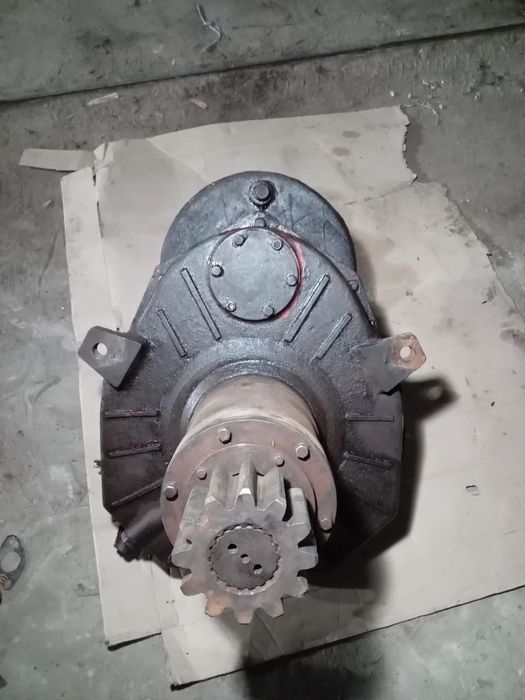 Круг поворотний з редуктором автокрана МАЗ СМК 101