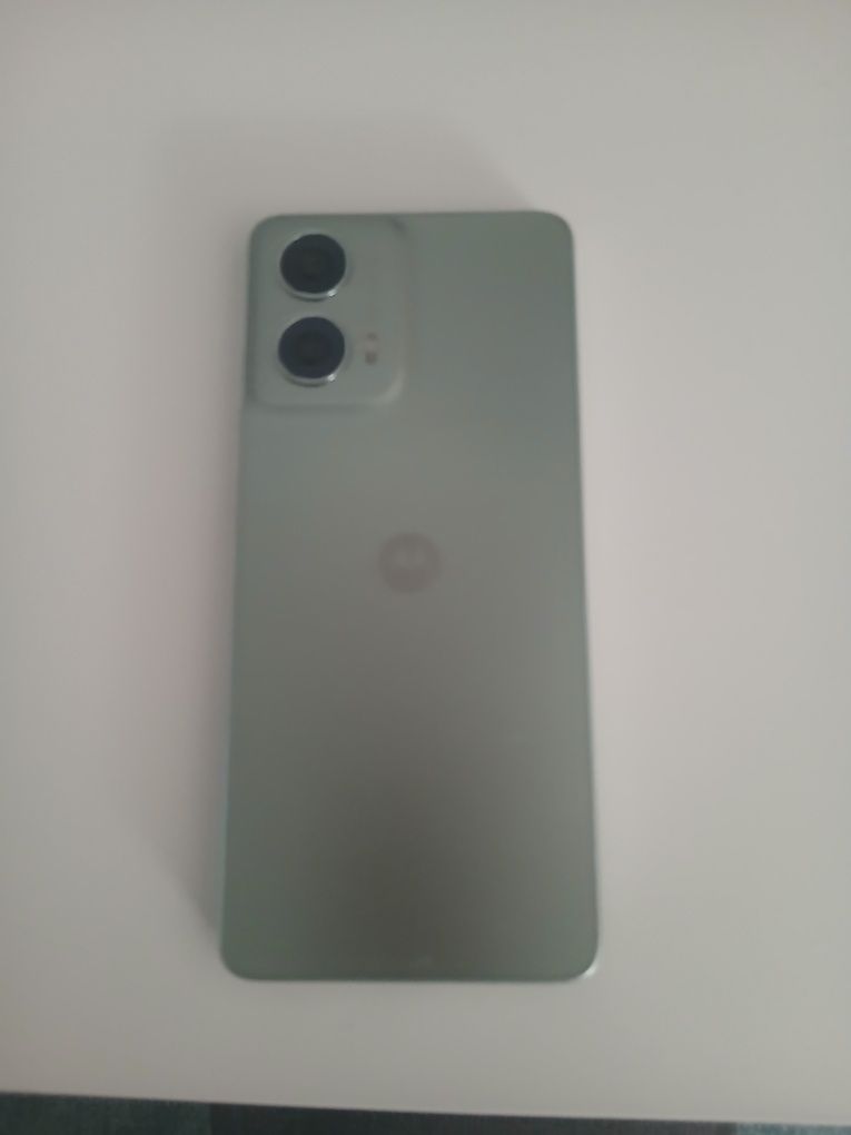 Motorola g24 como novo