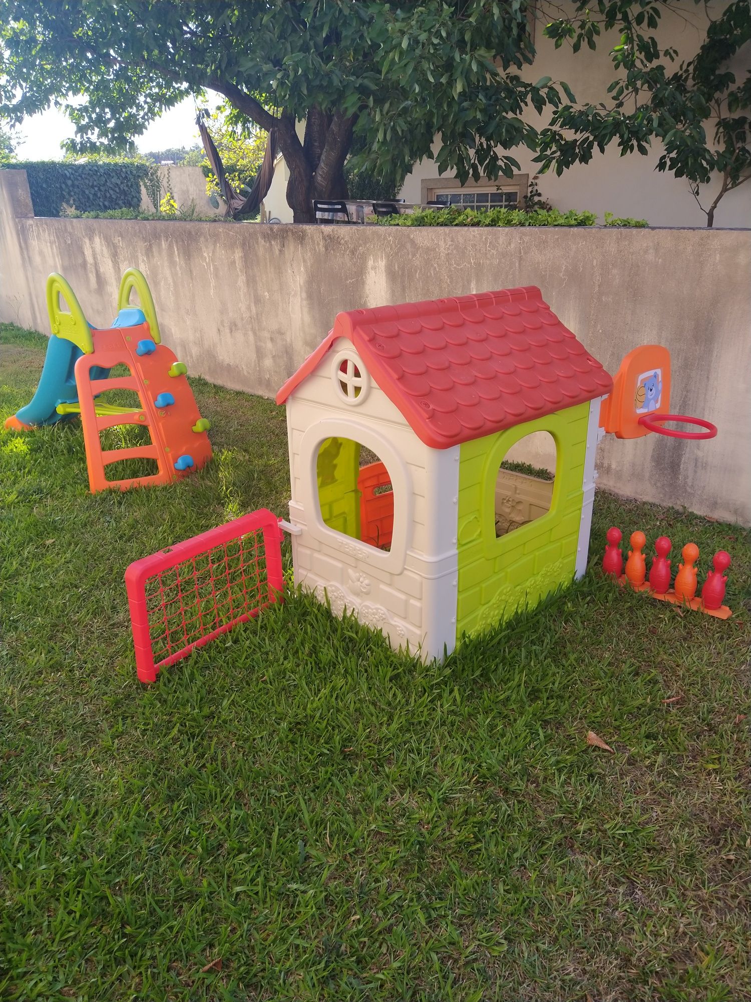 Escorrega infantil Feber com escalada