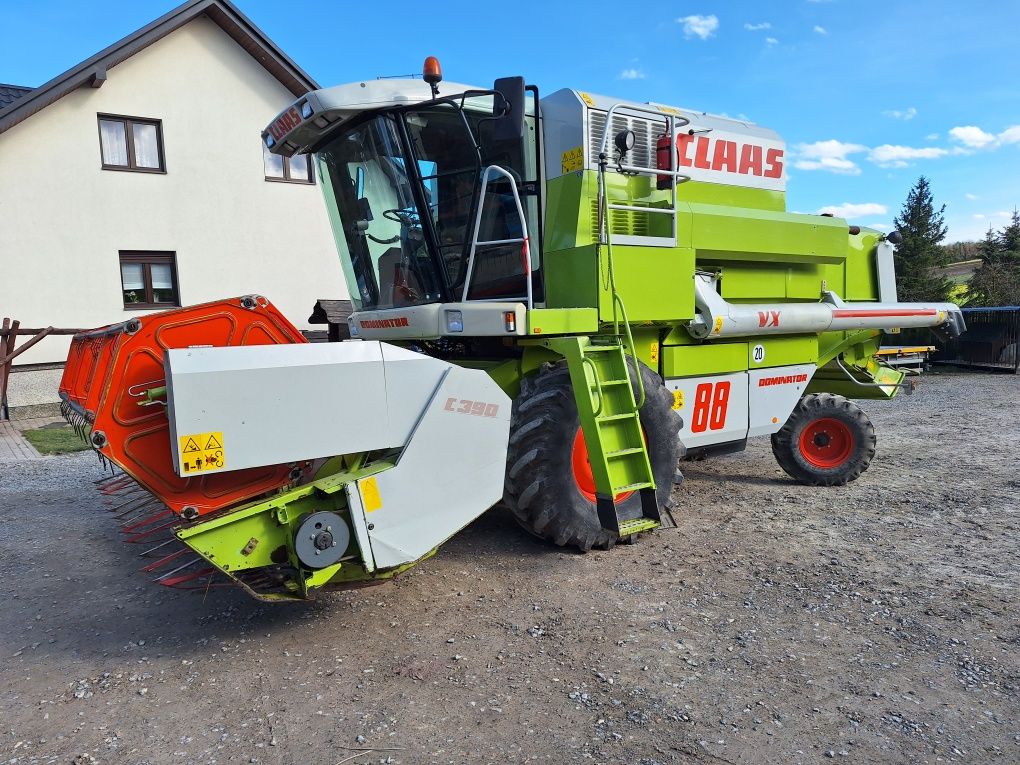 Kombajn zbożowy Claas Dominator 88VX class  Mega classic