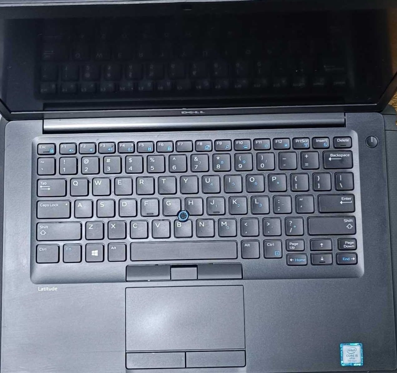 Фирменный ноутбук Dell 7480 i5 7300 . все работает. читайте описание
