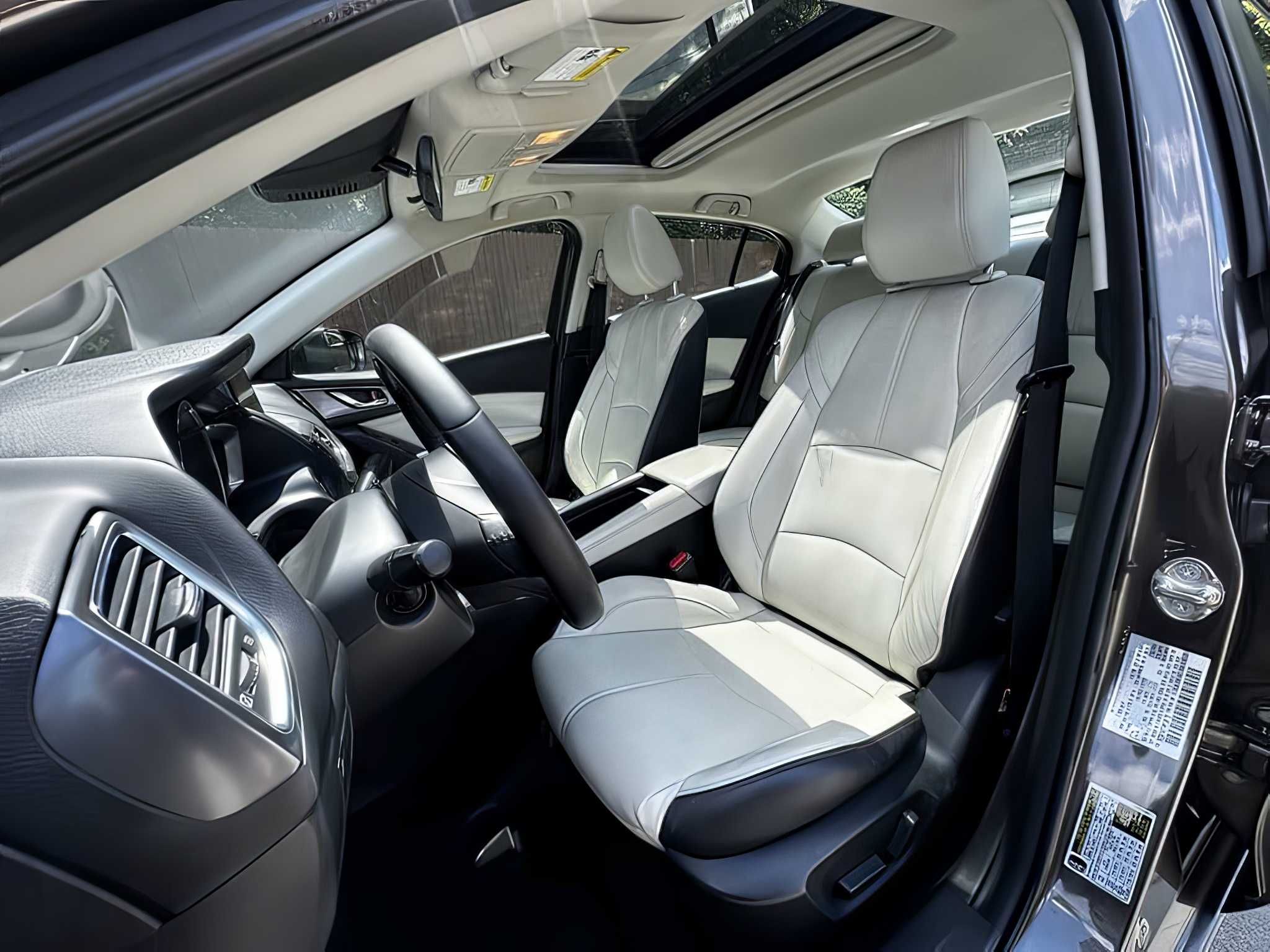 2017  Mazda 3 Grand Touring