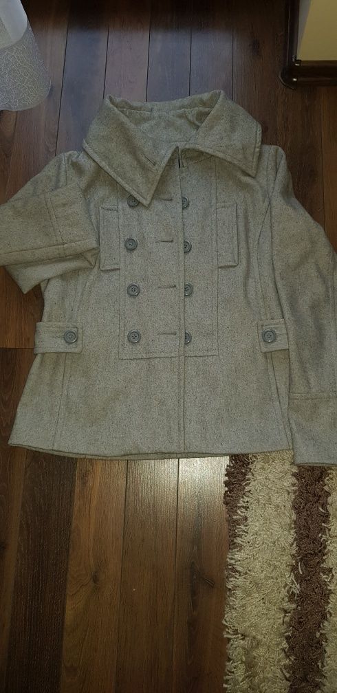 Krótki płaszcz Carry Fasion